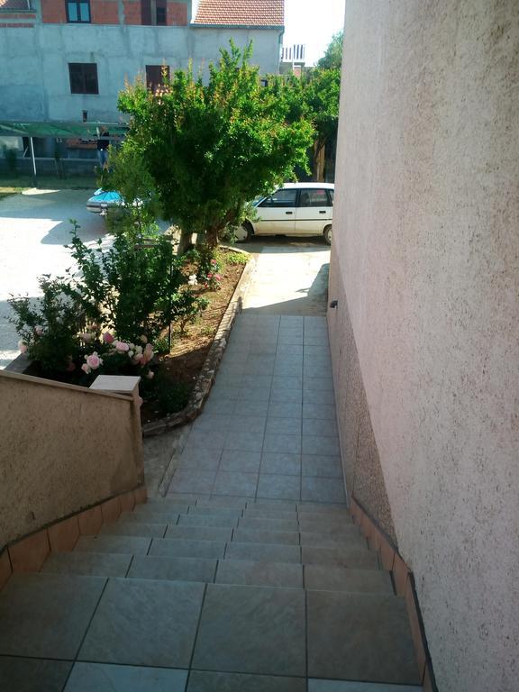 Apartmani Kapitanovic บีโอกราดนาโมรู ภายนอก รูปภาพ